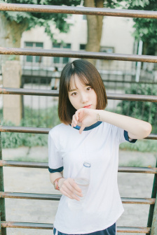 鞭子藤条打屁屁